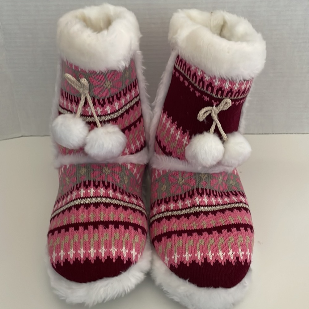 5/$25 Slipper Booties Fairisle Pink Size 9/10